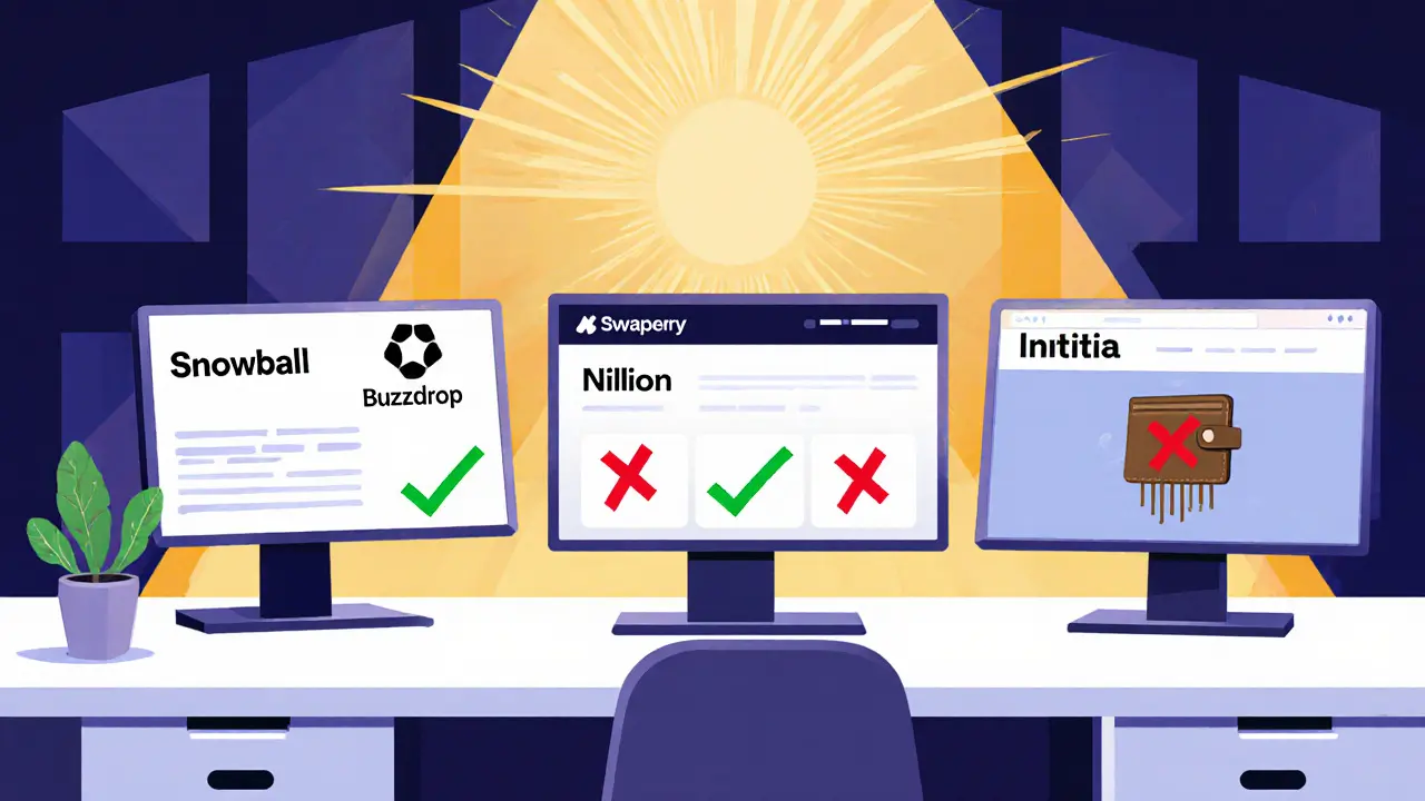 Bureau moderne avec trois ordinateurs montrant des airdrops vérifiés contre des arnaques, dans un style géométrique et coloré.